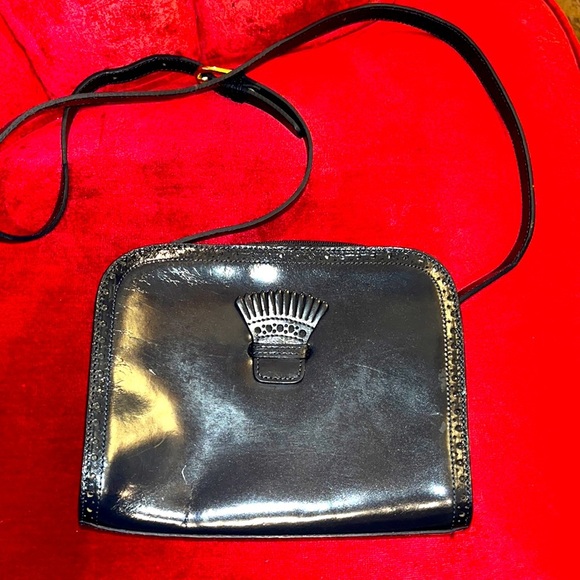 Perry Ellis vintage Navy Blue & gold tone cross body bag - Picture 1 of 12